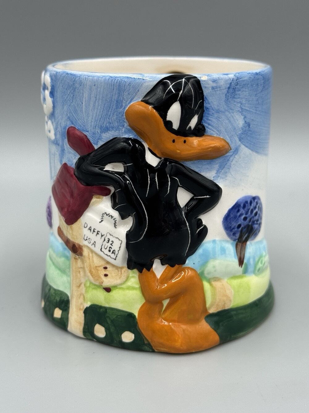 Vintage 1999 Daffy Duck 33 Stamp 3D Ceramic Mug Looney Tunes READ DETAILS